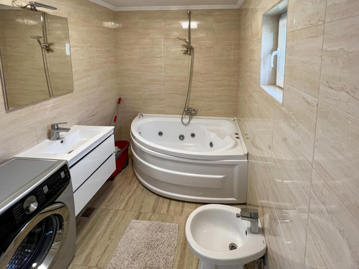 Villa Casuta De Vacanta à Călimăneşti Extérieur photo